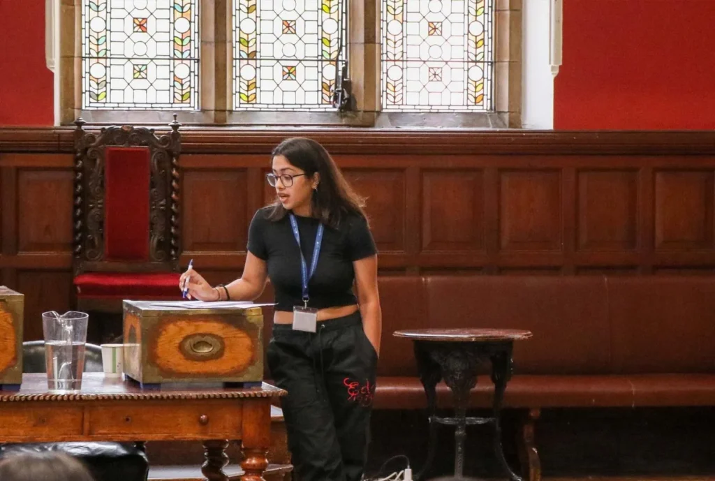 OXFORD SUMMER PROGRAM Debating